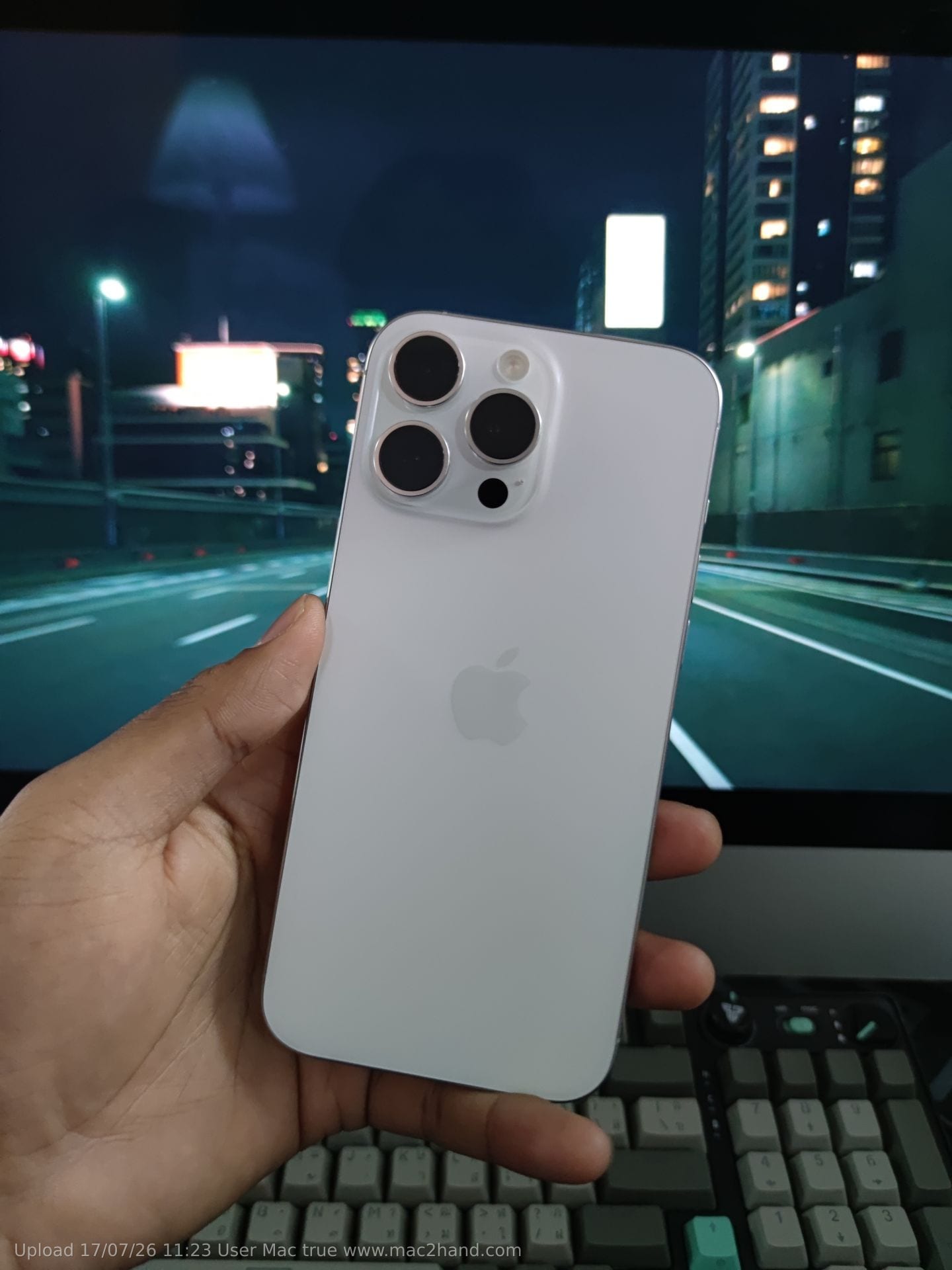 iPhone 16 Pro Max (2024)