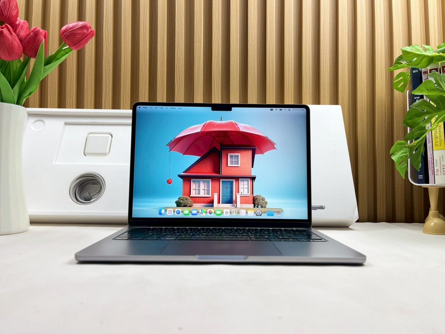 MacBook Air 13-inch, M2, 2022