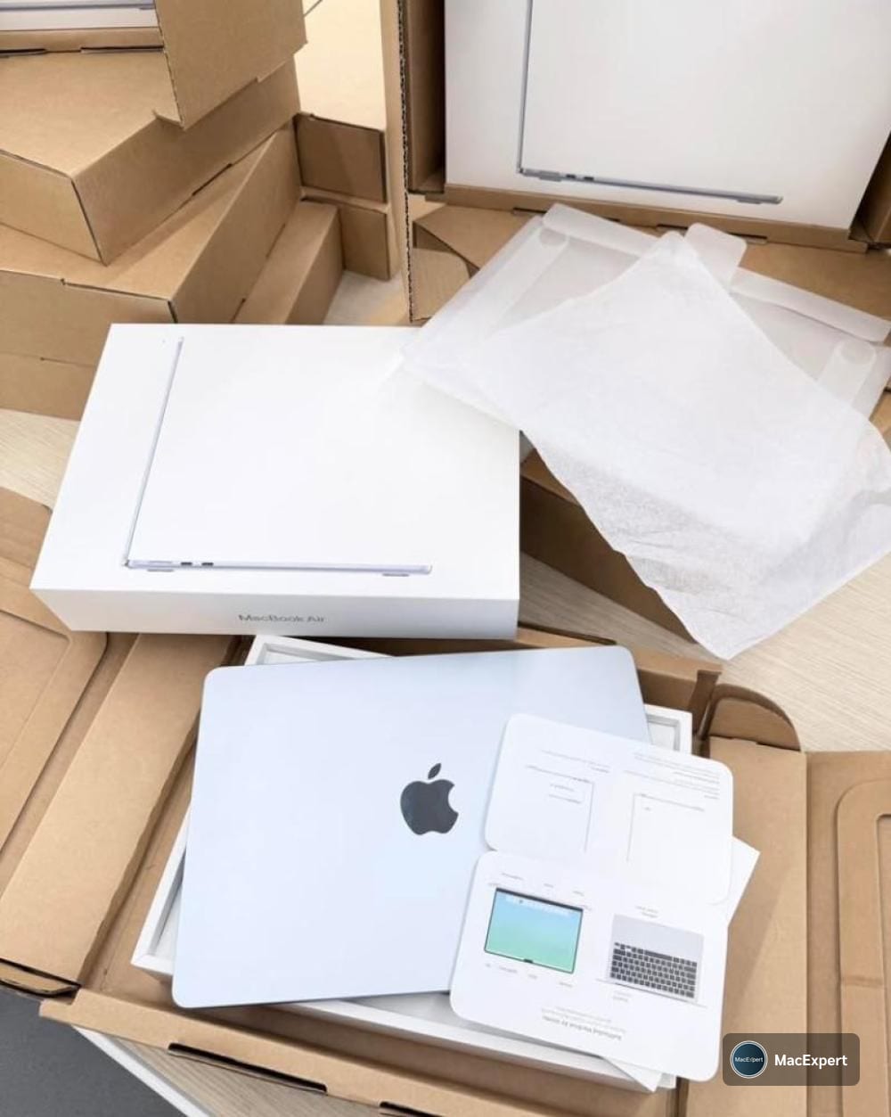 MacBook Air 13-inch, M4, 2025