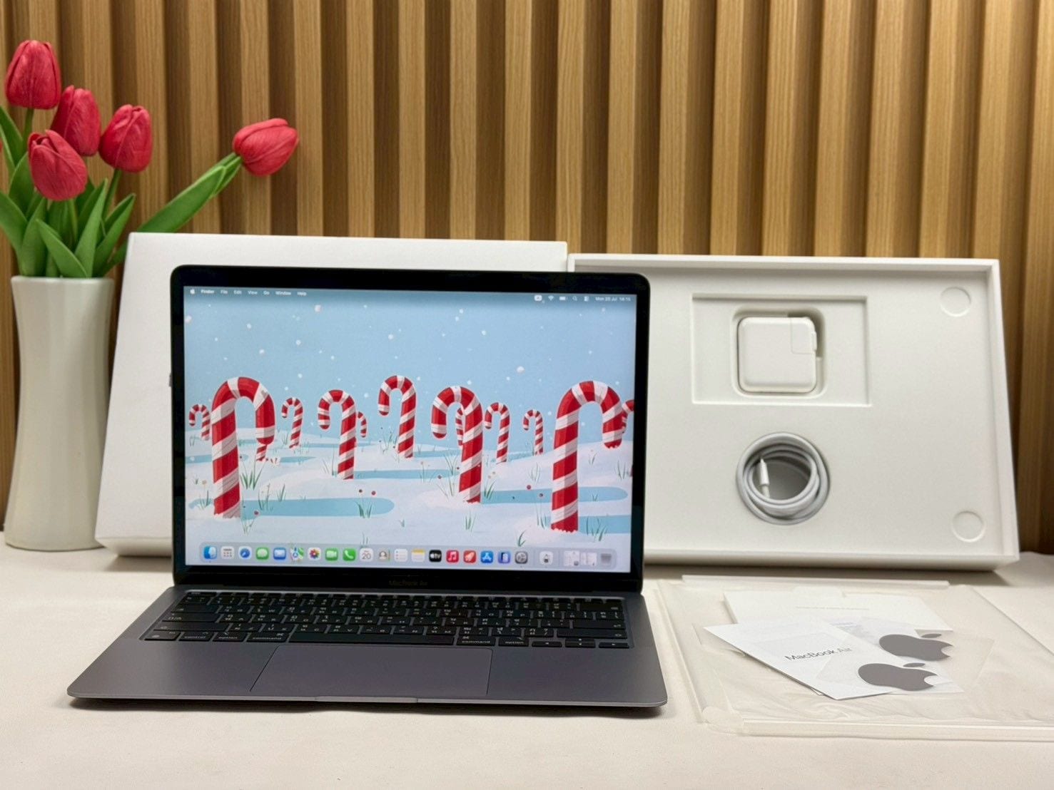 MacBook Air 13-inch, M1, 2020
