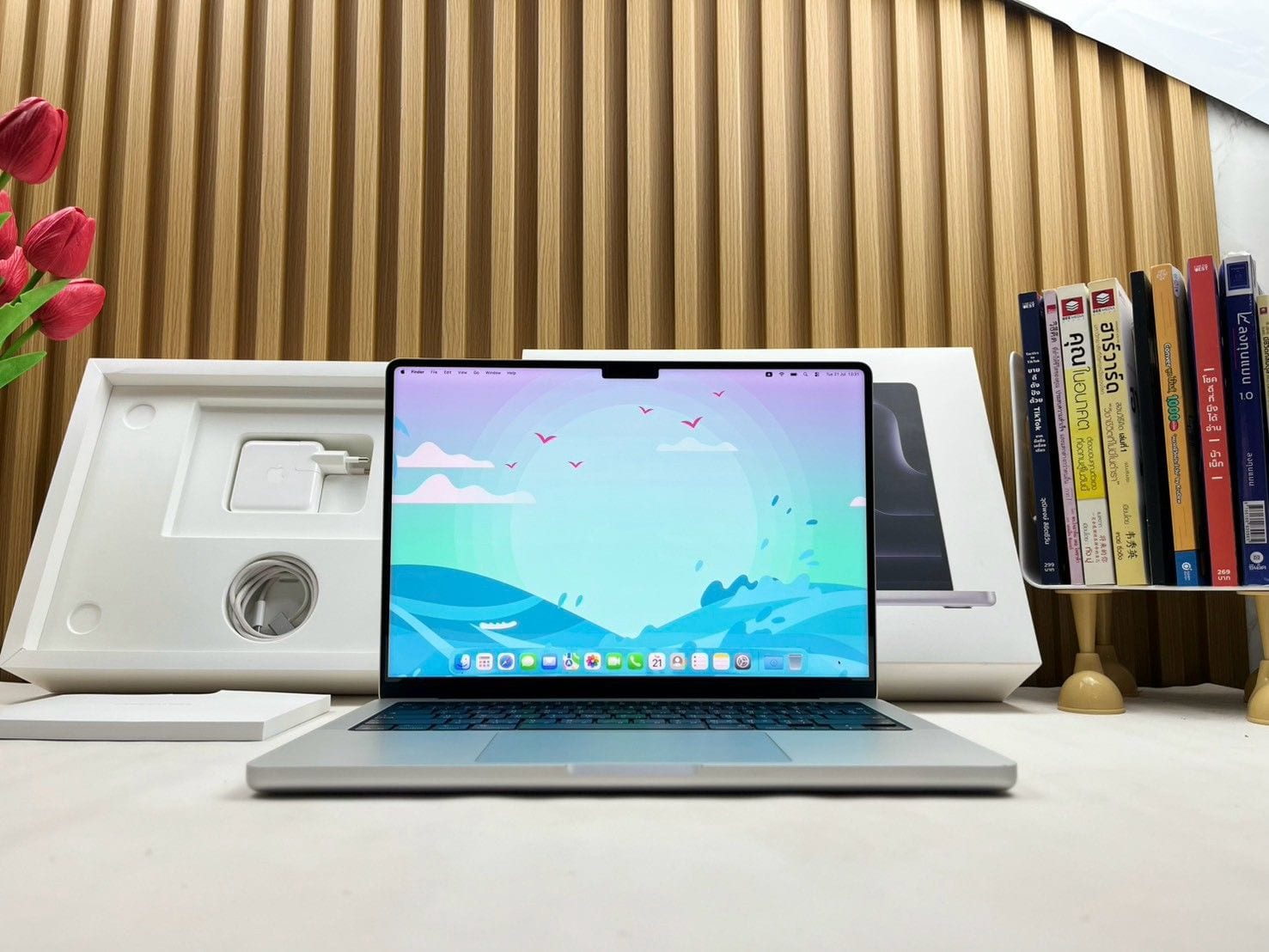 MacBook Pro 14-inch, 2025 (M5)