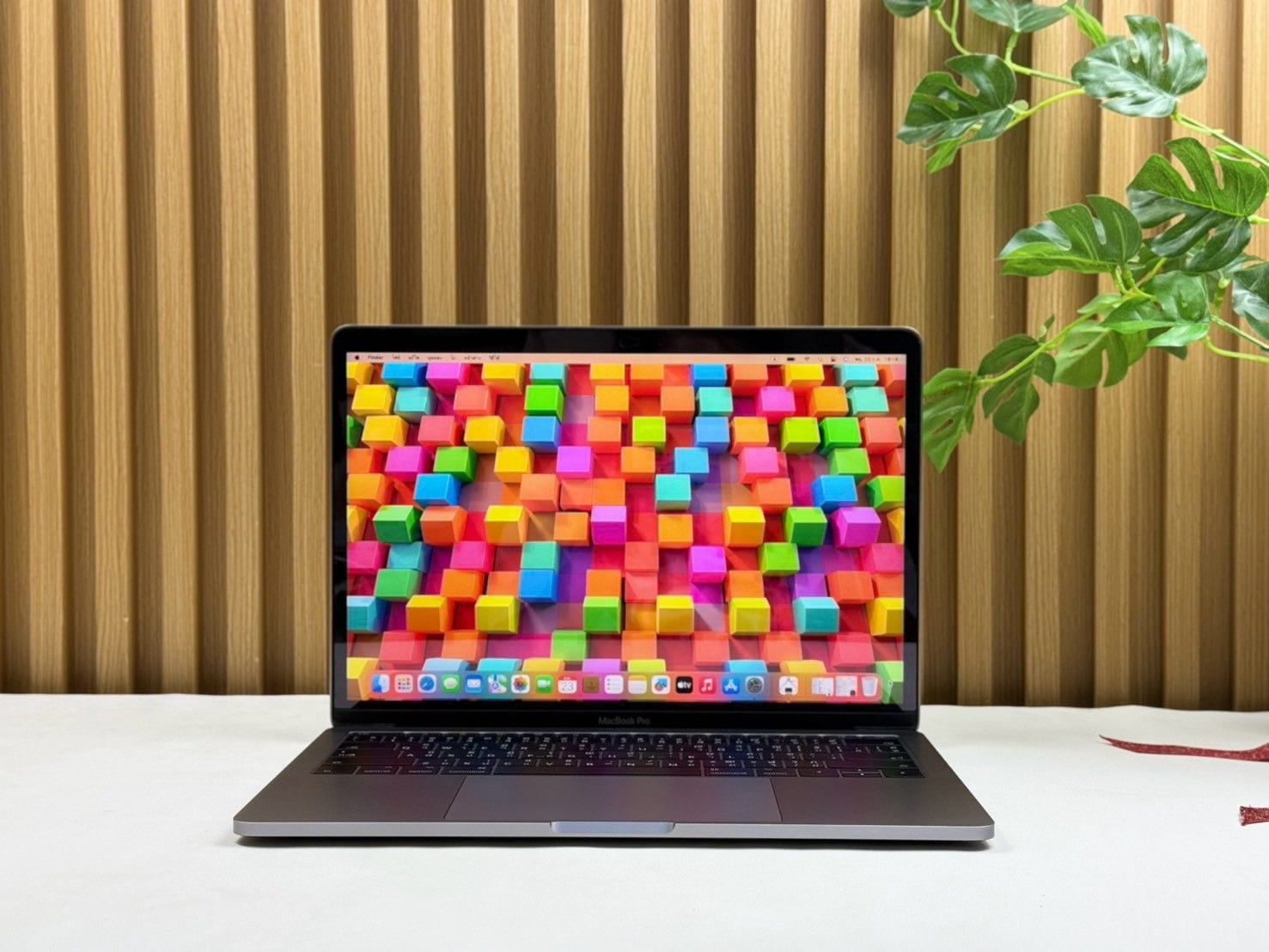 MacBook Pro 13-inch, 2017, Two Thunderbolt 3 ports (No Touch Bar)