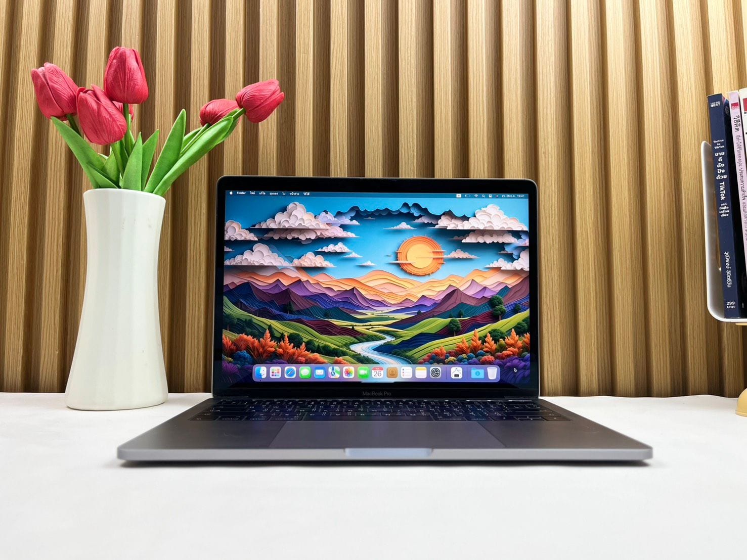 MacBook Pro 13-inch, 2017, Two Thunderbolt 3 ports (No Touch Bar)