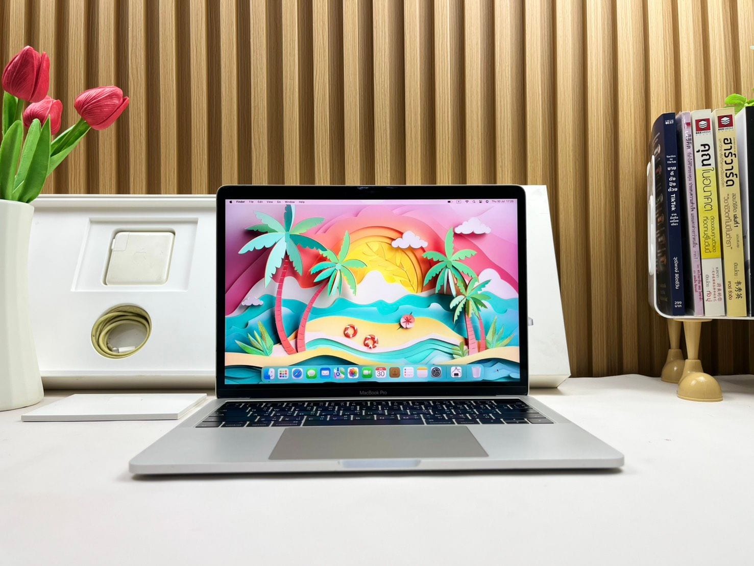 MacBook Pro 13-inch, 2017, Two Thunderbolt 3 ports (No Touch Bar)
