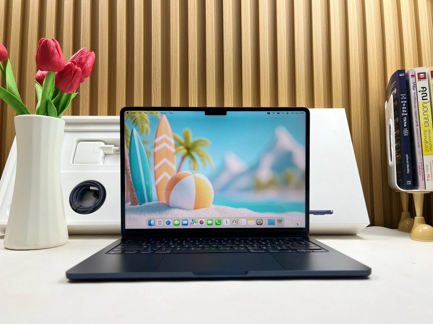 MacBook Air 13-inch, M2, 2022