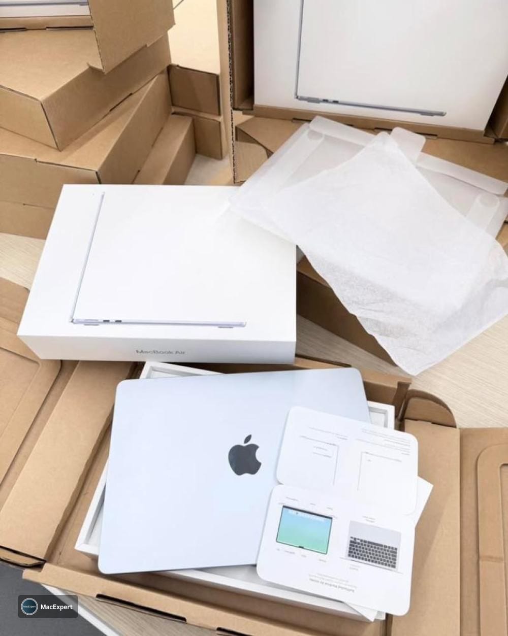 MacBook Air 13-inch, M4, 2025