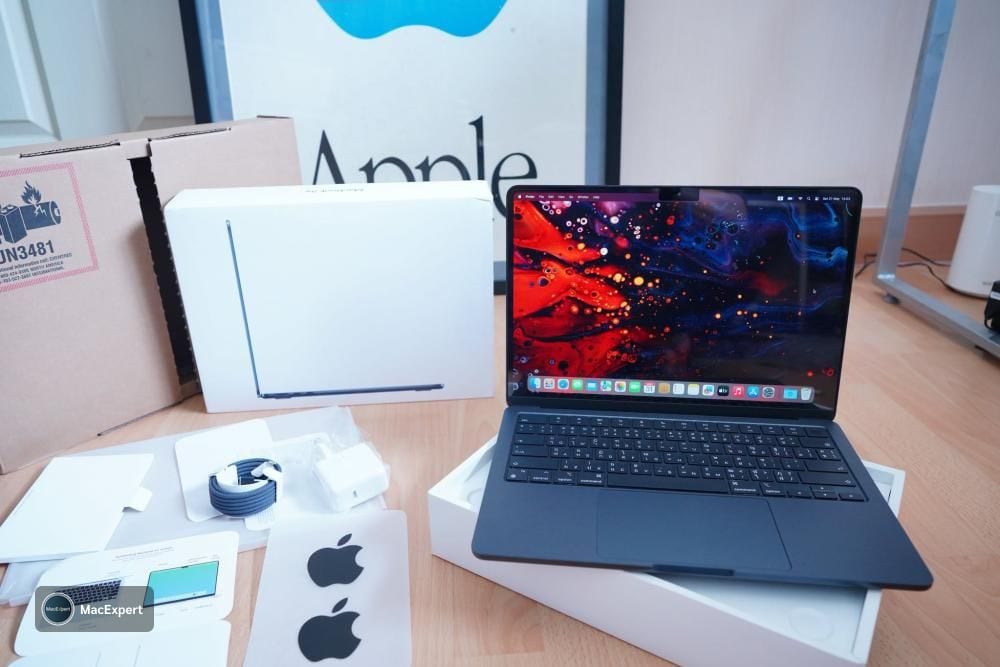 MacBook Air 13-inch, M5, 2026