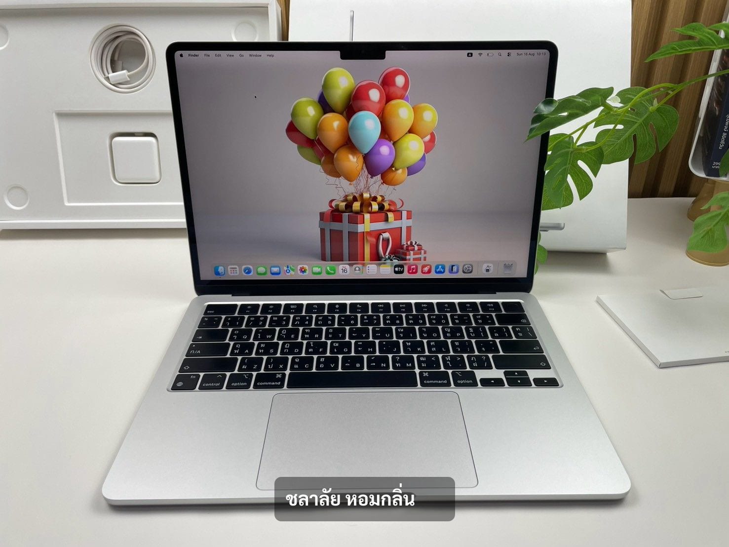 MacBook Air 13-inch, M2, 2022 MacBook Air 13-inch M2 2022 Ram8GB SSD512GB silver