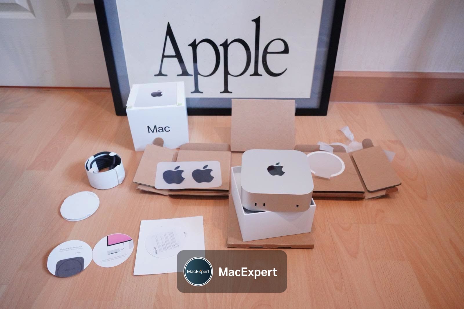 Mac mini (M4, 2024)