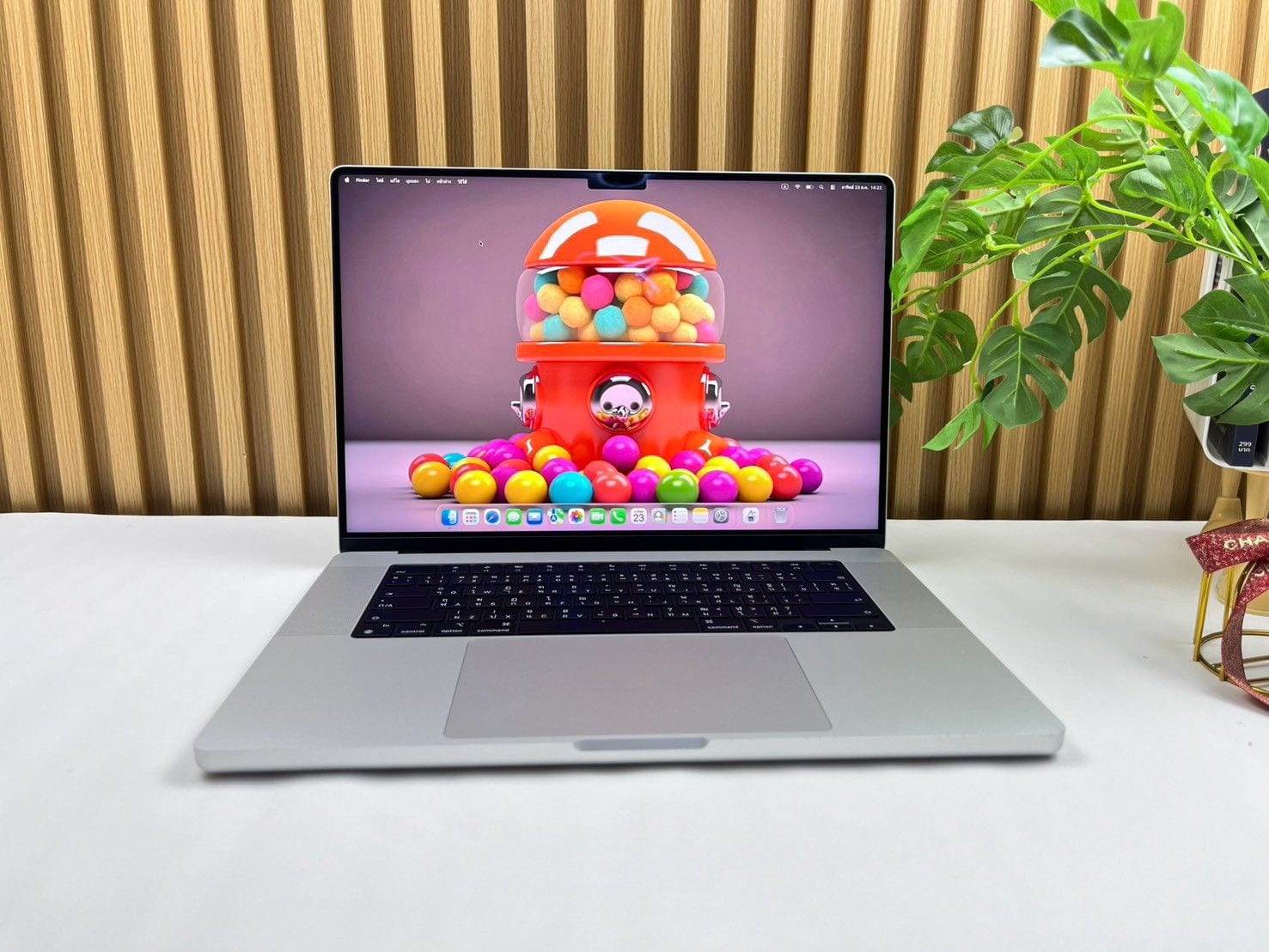 MacBook Pro 16-inch, Nov 2023 (M3 Pro / M3 Max)