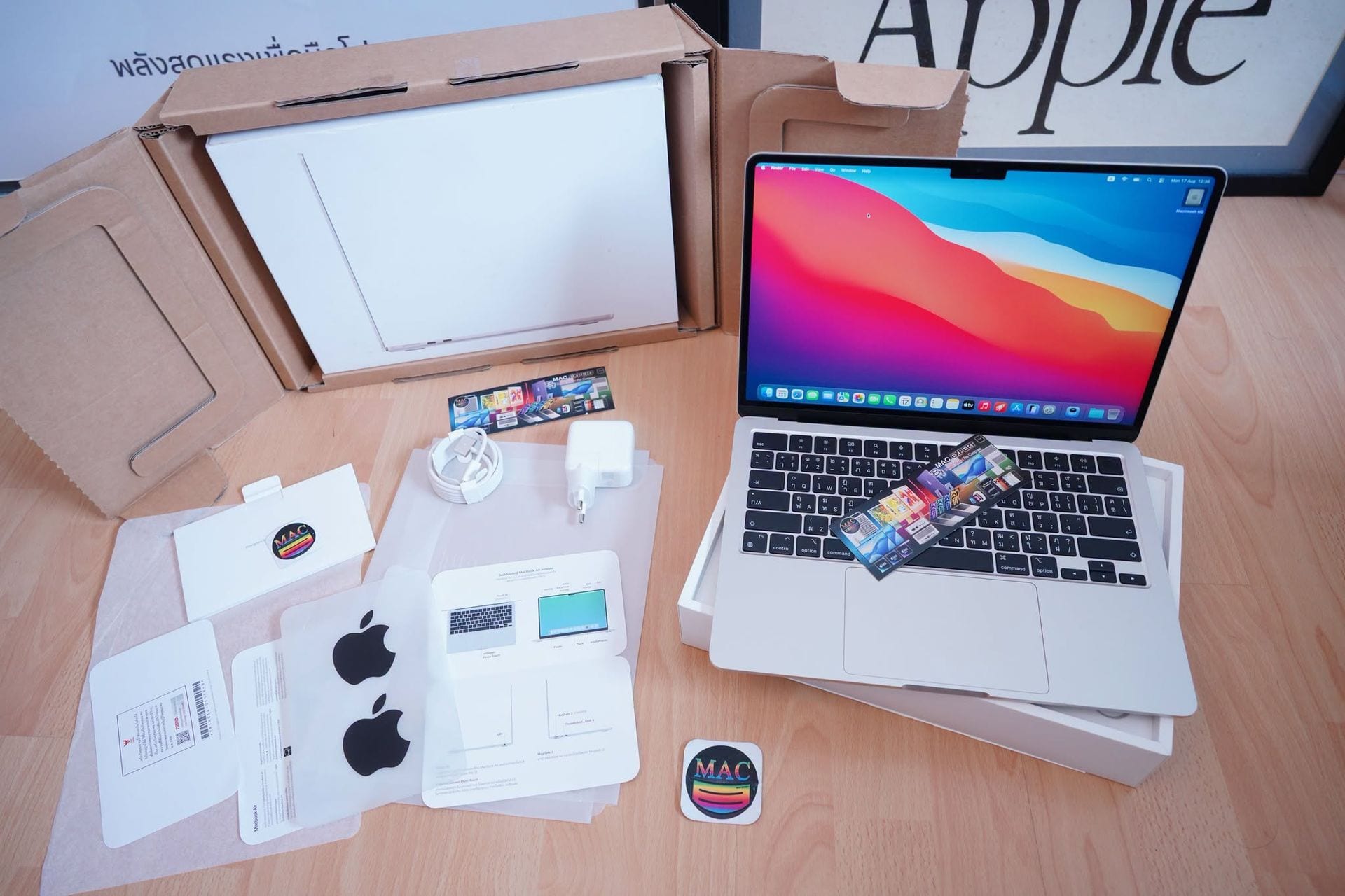 MacBook Air 13-inch, M2, 2022