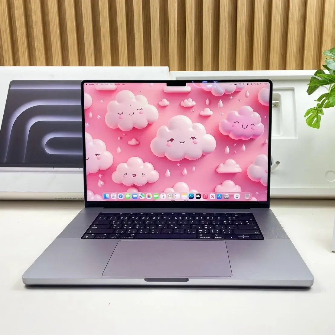 MacBook Pro 16-inch, 2023 (M2 Pro / M2 Max)