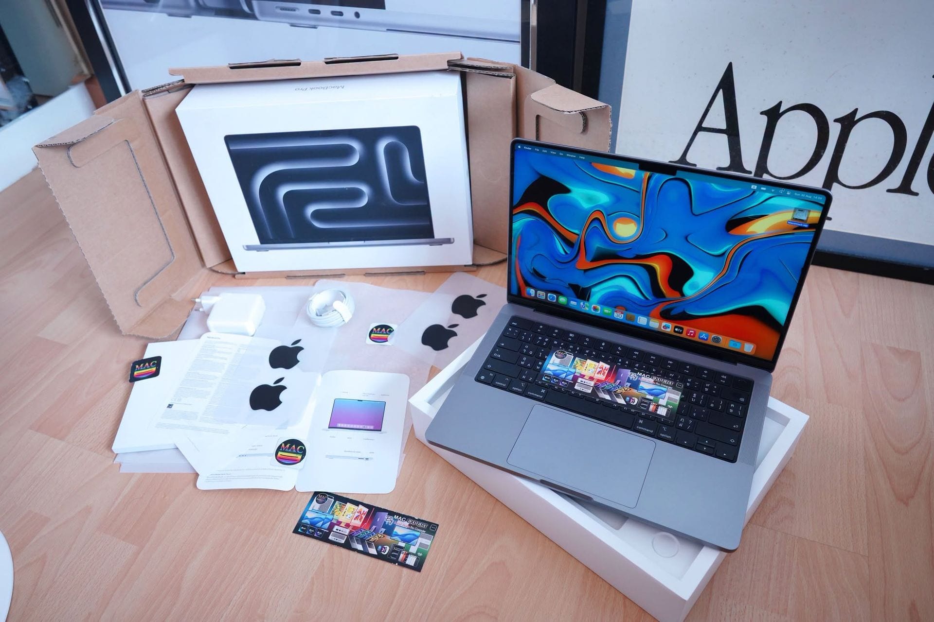 MacBook Pro 14-inch, Nov 2023 (M3)