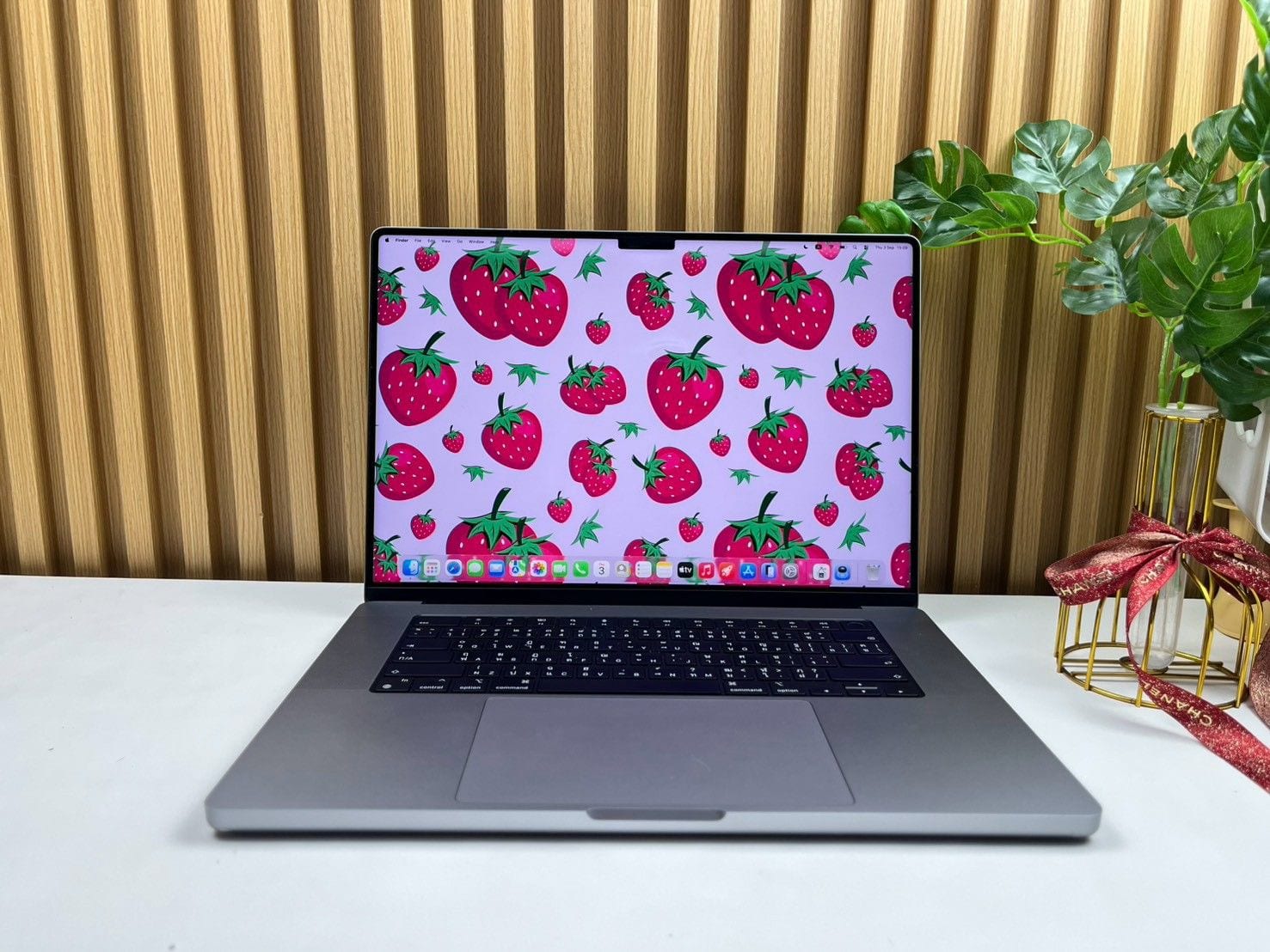 MacBook Pro 16-inch, 2023 (M2 Pro / M2 Max)