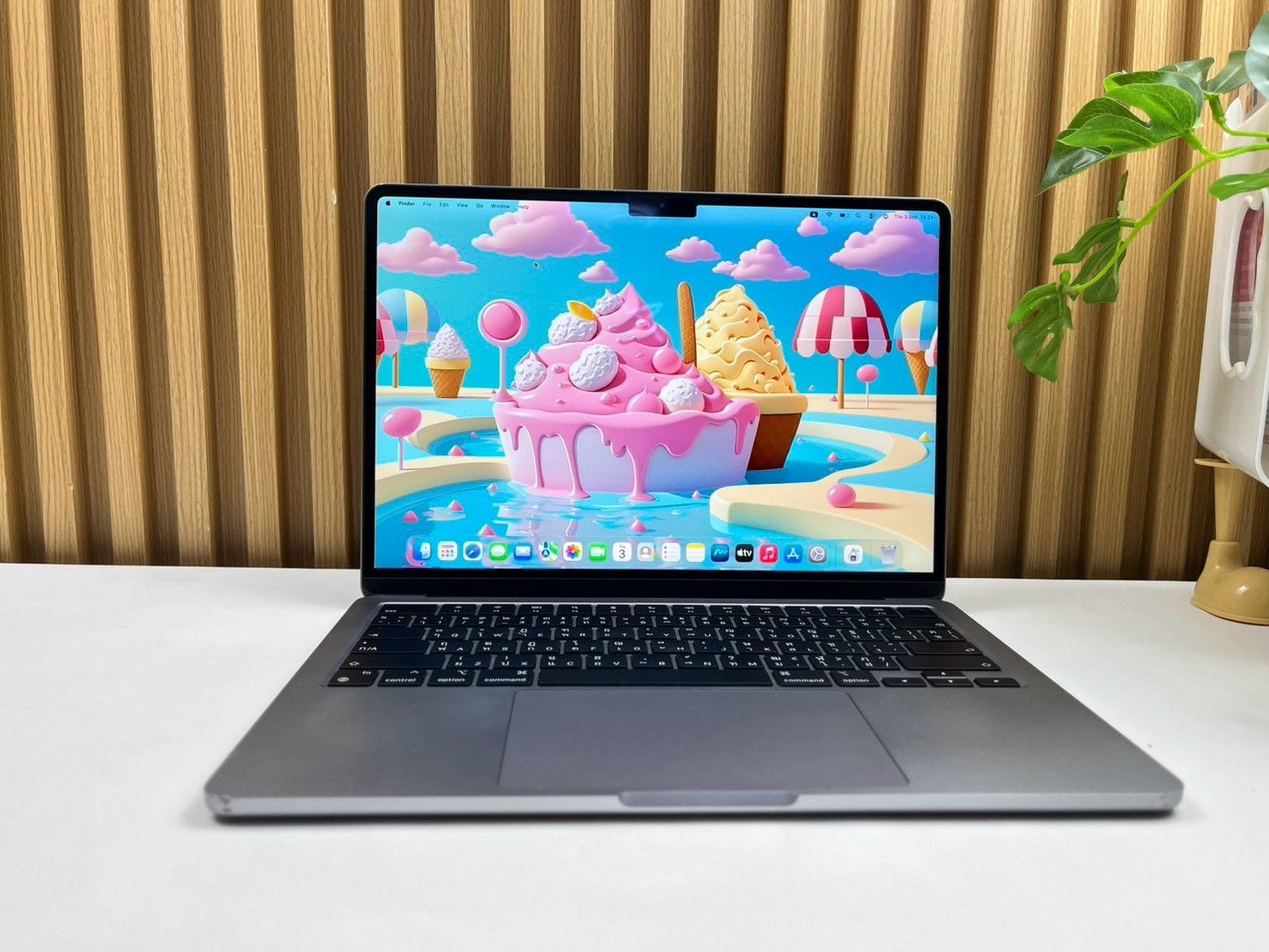 MacBook Air 13-inch, M2, 2022 MacBook Air 13-inch M2 2022 Ram8GB SSD512GB Space gray CPU