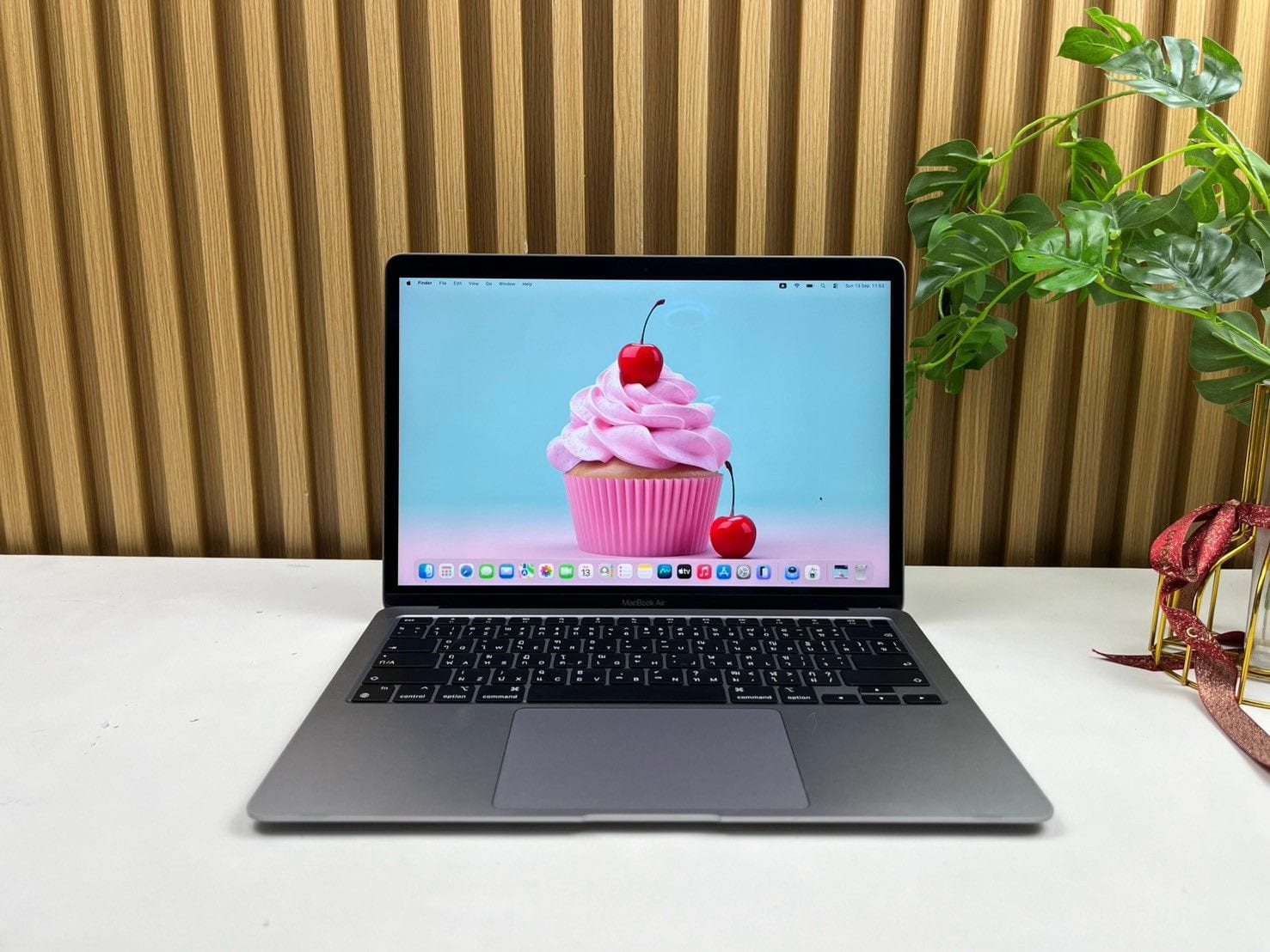 MacBook Air 13-inch, M1, 2020