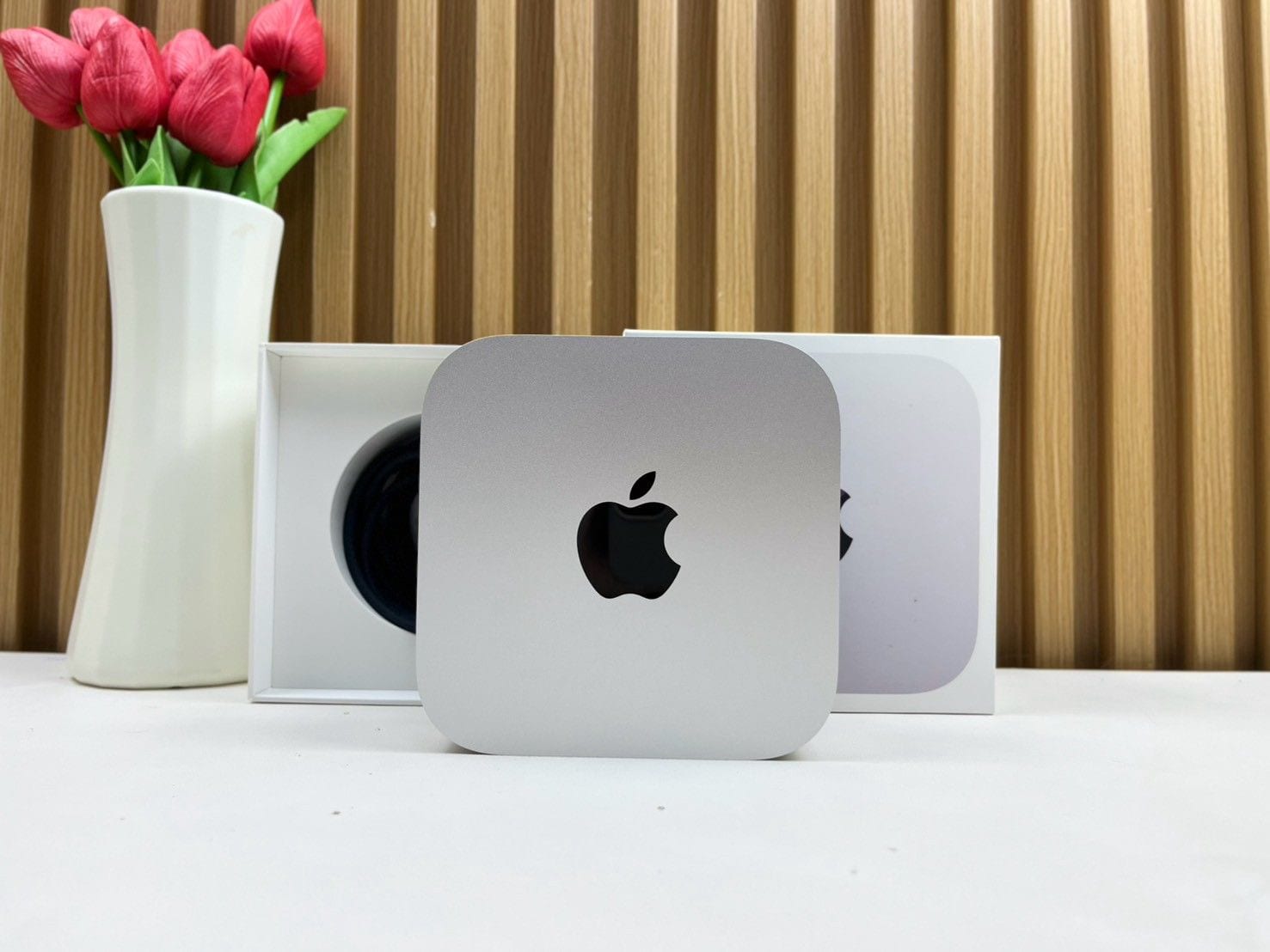 Mac mini (M4, 2024)