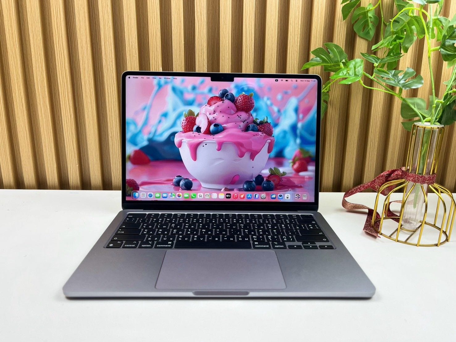 MacBook Air 13-inch, M2, 2022 MacBook Air 13-inch M2 2022 Ram16GB SSD256GB Space gray
