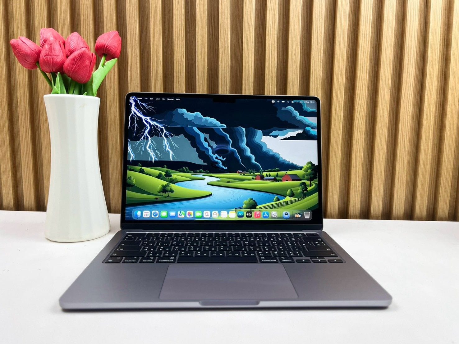 MacBook Air 13-inch, M2, 2022 MacBook Air 13-inch M2 2022 Ram16GB SSD256GB Space gray