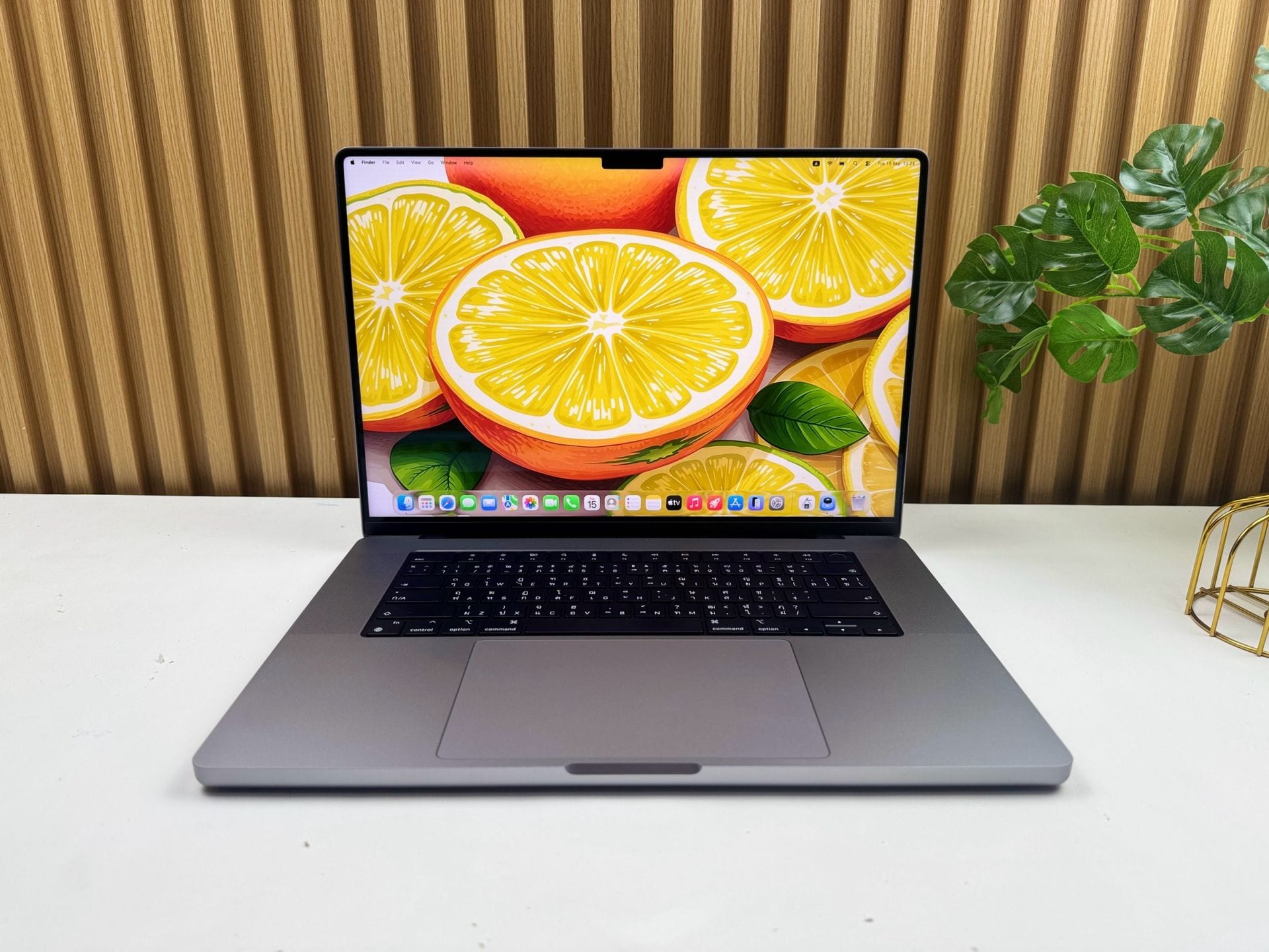 MacBook Pro 16-inch, 2023 (M2 Pro / M2 Max)